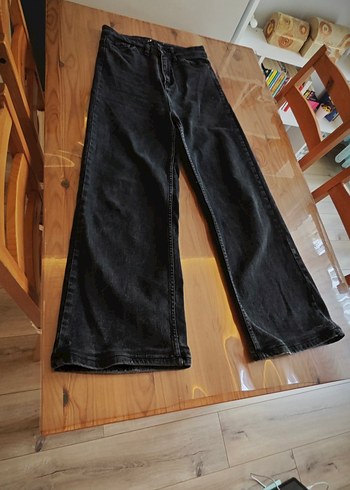Siyah Kadın Normal Boy Geniş Paça Kot Pantolon