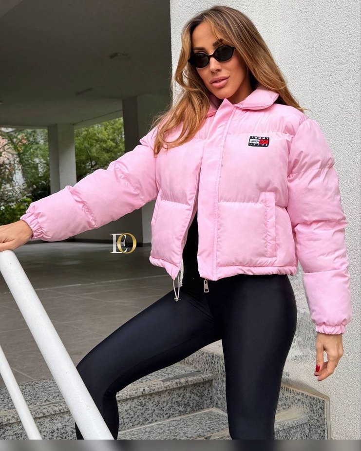 İLAN NO M 7 EO 231 BAYANLARA TOMMY HILFIGER MONT - Görsel 2