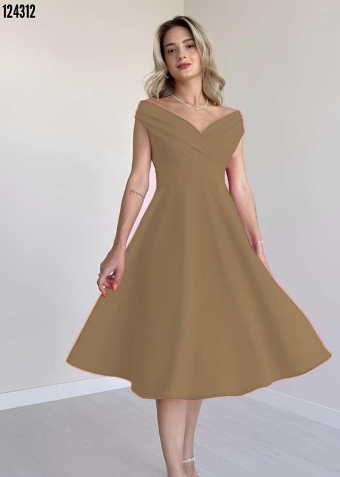 İLAN NO Y E 7 BAYANLARA KREP KUMAŞ ETEĞİ VOLANLI ELBİSELER - Görsel 4