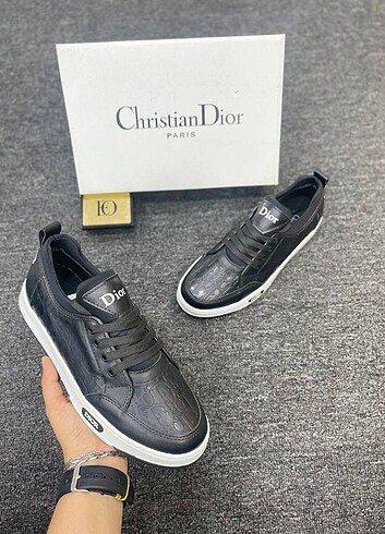 40 Beden İLAN NO A 48 H ERKEK CHRISTIAN DIOR AYAKKABISI