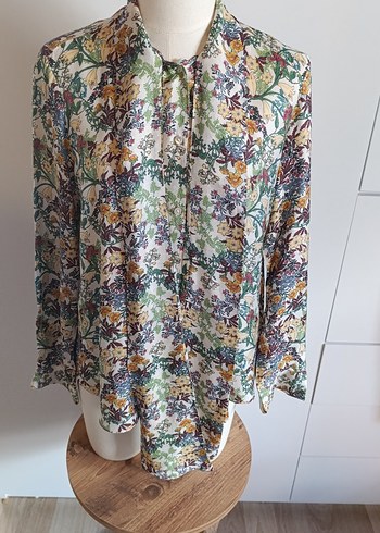 Zara, Çiçek Desenli Uzun Kollu Bluz