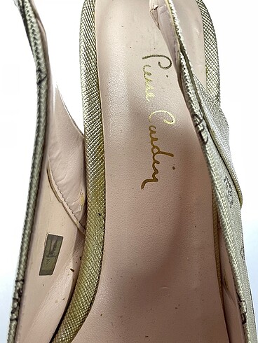 39 Beden çeşitli Renk Pierre Cardin Stiletto %70 İndirimli.