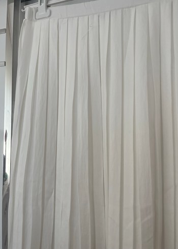 Pileli ekru etek - Görsel 4