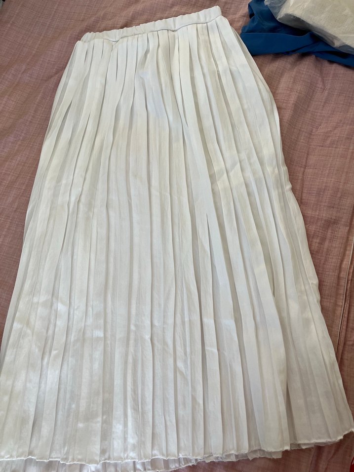 Pileli ekru etek - Görsel 5