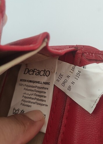  Beden kırmızı Renk DeFacto cüzdan 