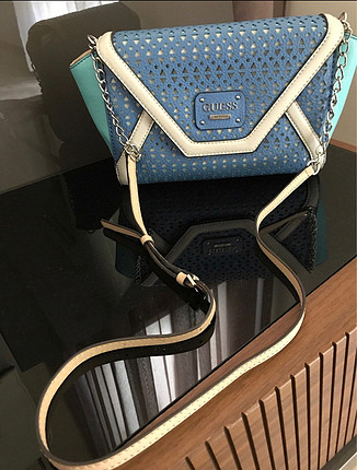 ABD den guess amaris crossbody 