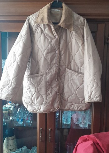çıt çıtlı Bej Kadın Kısa Mont