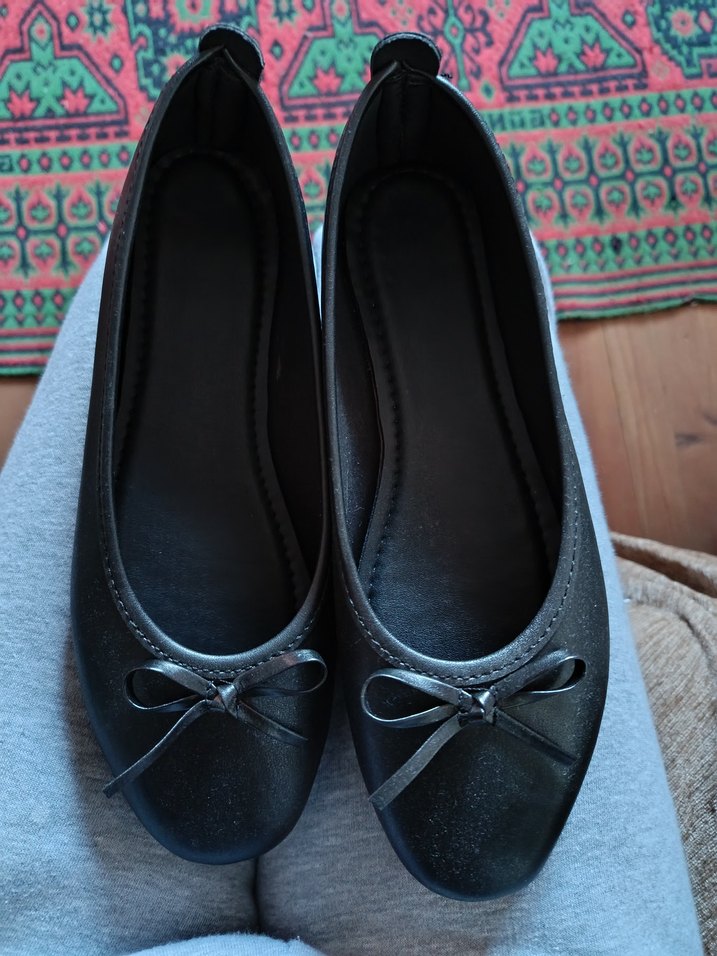 Siyah Kadın Babet - Görsel 3