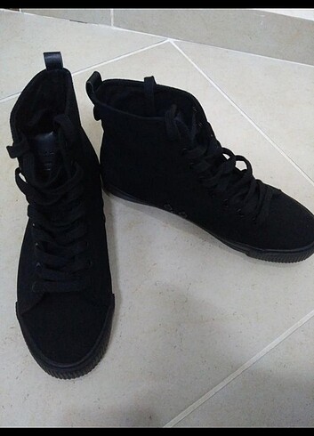 Orijinal Calvin Klein Converse