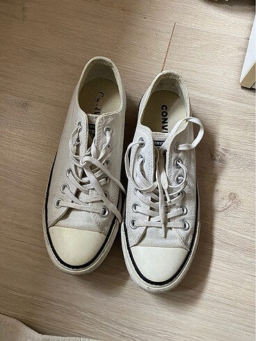 Platformlu converse