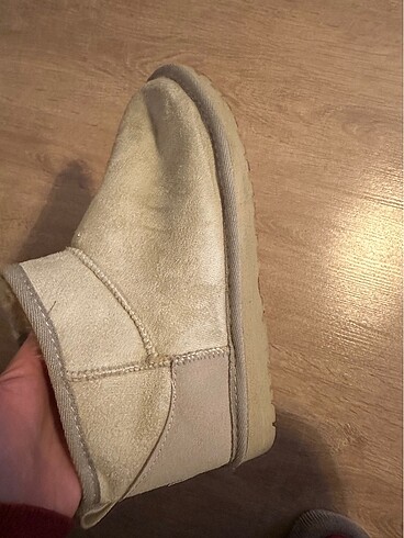 38,5 Beden Krem ugg