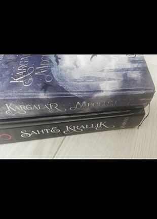 Kargalar Meclisi + Sahte Krallık Okuma Kitabı