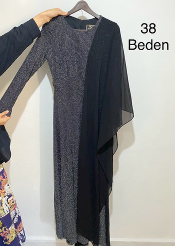Tül Detaylı Uzun Simli Abiye Elbise