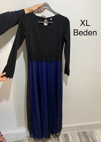 Simli ve Lacivert tül detaylı Uzun Elbise