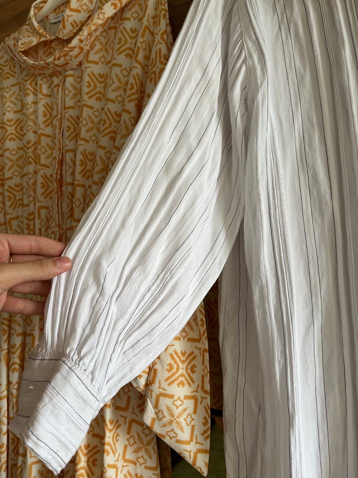 Uzun Kollu V Yaka Beyaz Keten Gömlek - Görsel 3