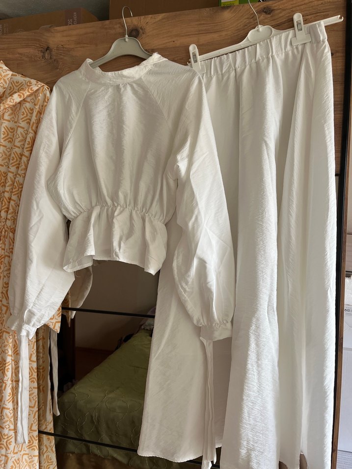 Beyaz tesettür etekli takım - Görsel 5