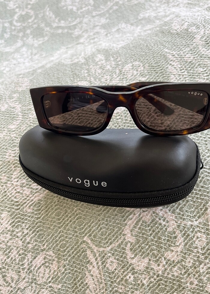 Vogue güneş gözlüğü - Görsel 2