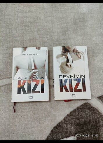 Devrimin kızı ciltli 2 kitap set