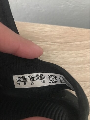 25 Beden Adidas unisex sandalet