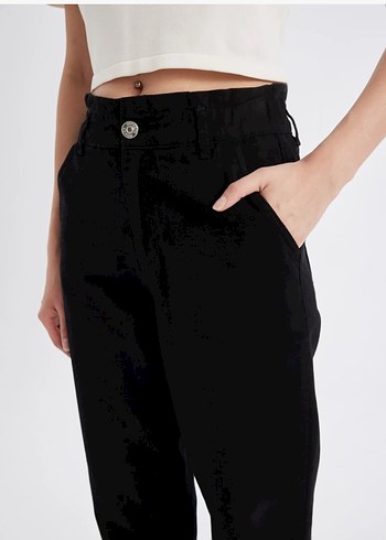 Siyah Pantolon - Görsel 3