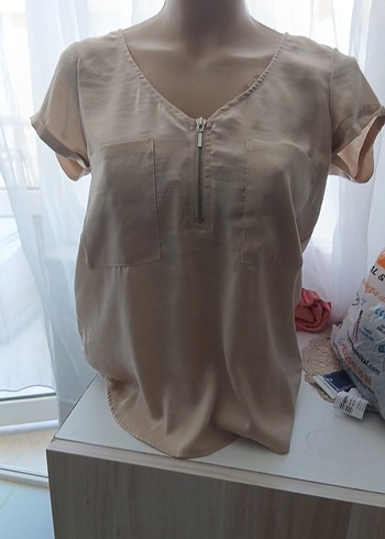 Bej V Yaka Kısa Kollu Mini Bluz