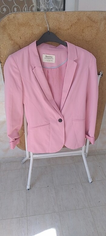 Pembe ceket