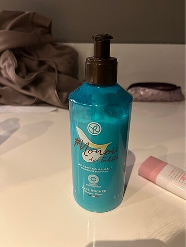 yves rocher monoi vücut kremi