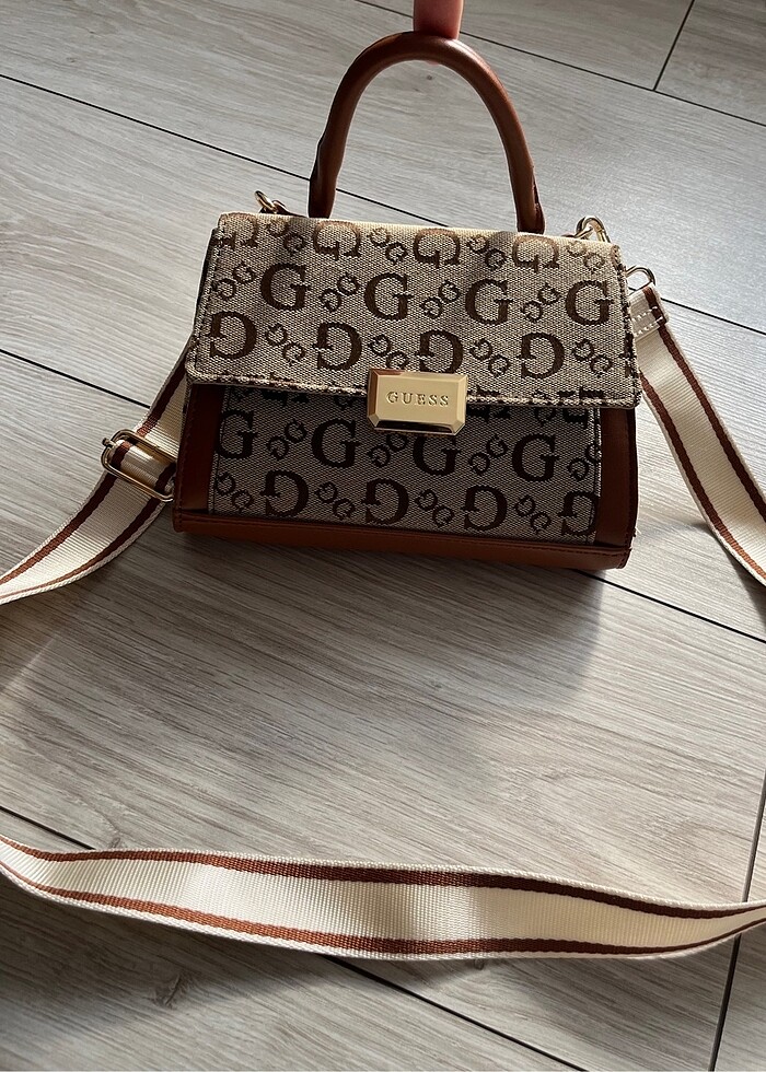 Guess kadın çanta - Görsel 3