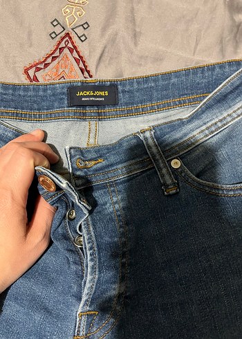 Düğmeli Nakışlı jackjones marka erkek pantolon - Görsel 2