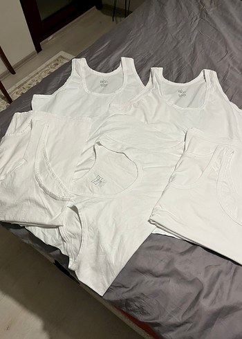 Etiketi üzerinde erkek atlet - Görsel 2