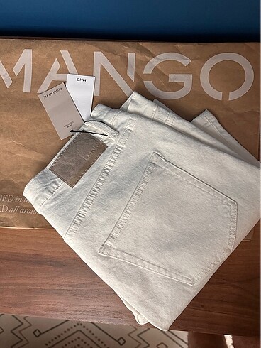 Mango Man 32 Erkek Kot Short Krem - Görsel 2