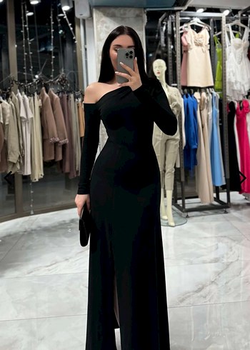 Uzun Kollu Siyah Straplez Abiye Elbise - Görsel 2