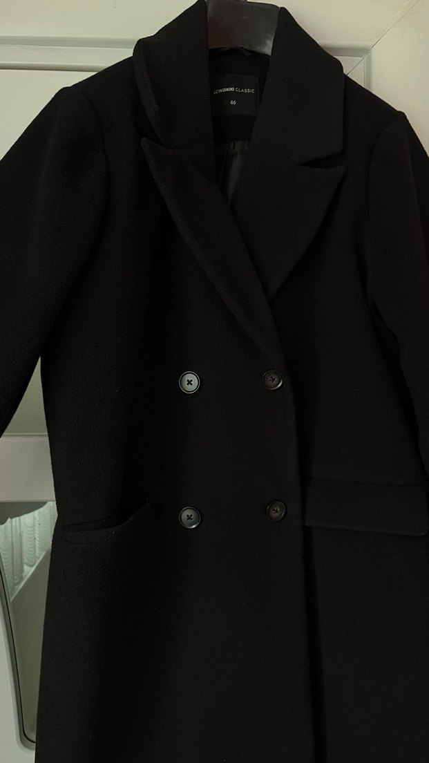 LCW Siyah Uzun Düğmeli Kadın Kaban - Görsel 2