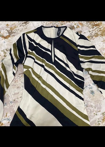 Zebra Desenli V Yaka Mini Elbise - Görsel 2