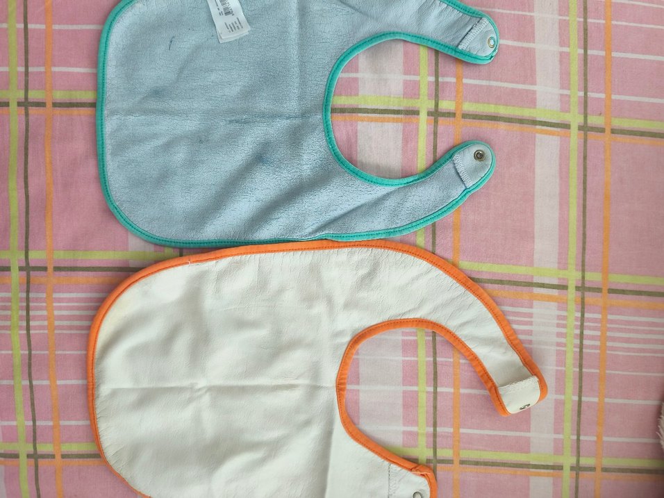 Renkli Baskılı Bebek Önlükleri - Görsel 4