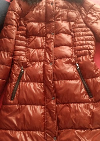 Kürk Detaylı Parlak Kahverengi Kadın Mont - Görsel 6