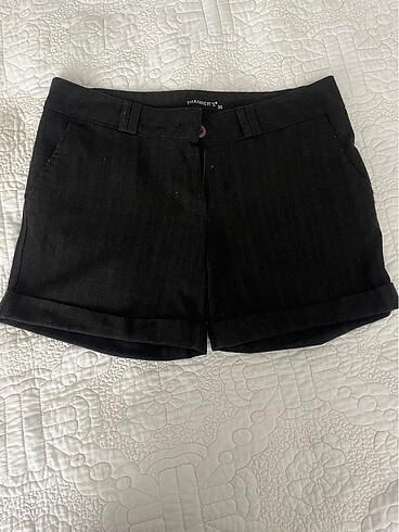 #h&m marka mini siyah şort