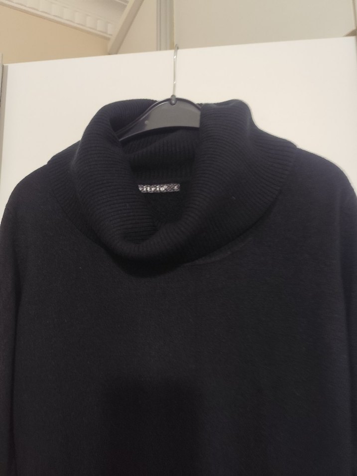 Siyah Yüksek Yakalı Midi Kadın Kazak - Görsel 3