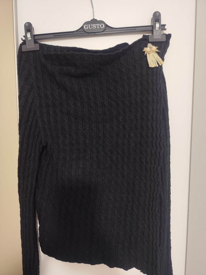 Siyah, kravuze yakalı hirka - Görsel 3