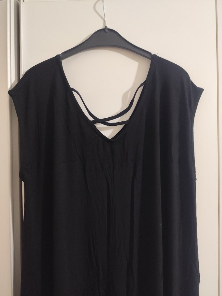 Siyah V Yaka Uzun Askılı Gotik Elbise - Görsel 4