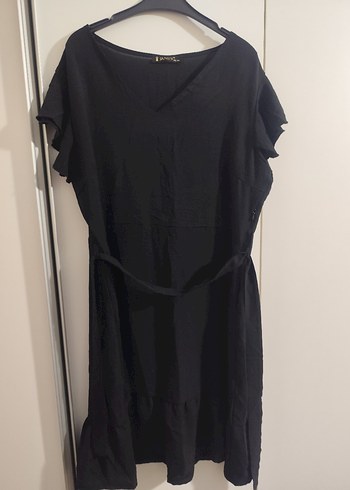 Siyah Kemerli V Yakalı Midi Elbise - Görsel 2