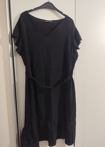 Siyah Kemerli V Yakalı Midi Elbise - Görsel 3