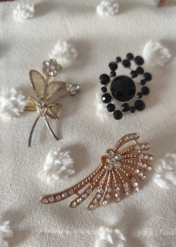 Payetli ve İşlemeli Kadın Broş Seti - Görsel 2