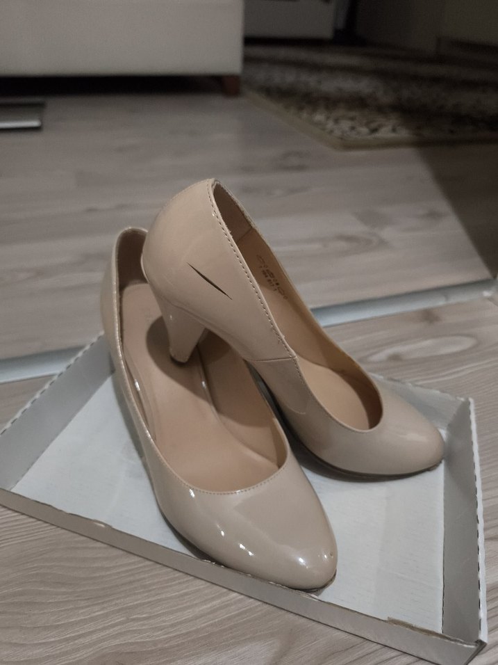 Bej Stiletto Topuklu Kadın Ayakkabı - Görsel 3