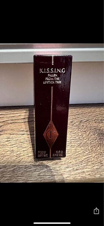 Charlotte Tilbury Icon Baby ruj - Görsel 3