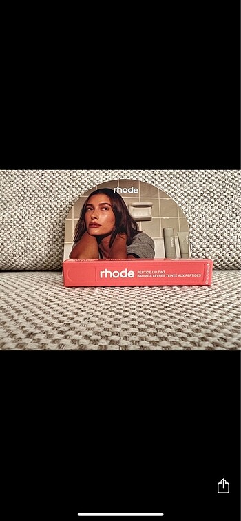 Diğer Rhode Peach pit peptide lip tint