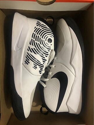 nike team hustle 9d