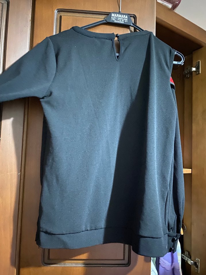 Kemer Detaylı Siyah Kadın Sweatshirt - Görsel 5