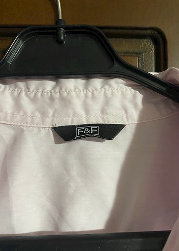 Düğmeli Beyaz Keten Kadın Gömlek - Görsel 3