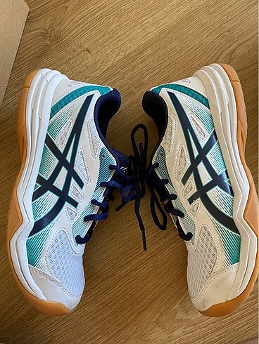 36 Beden beyaz Renk Asics çocuk voleybol ayakkabısı